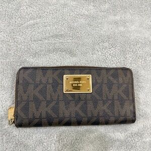 Michael Kors Dark Brown Zip Wallet with Gold Plate